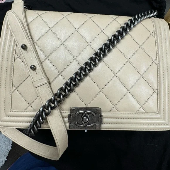 Large Chanel Boy Bag!!! - Picture 12 of 16